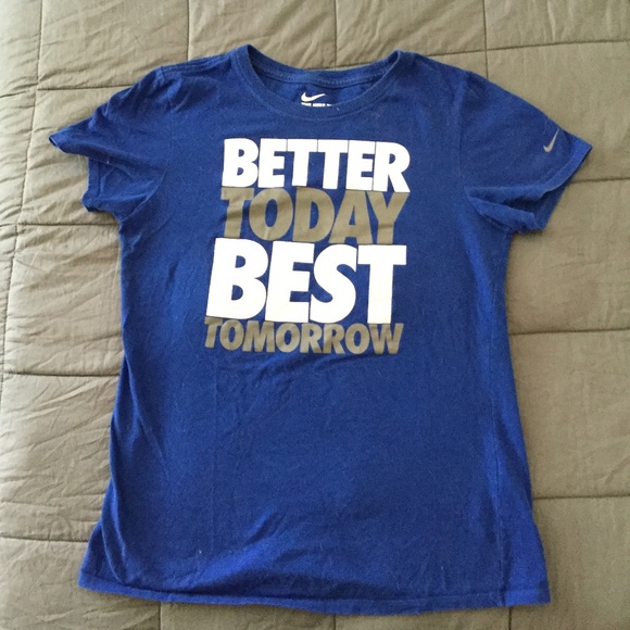 🌟 🌟 PRICE DROP Nike Tee Athletic - Picture 1 of 2